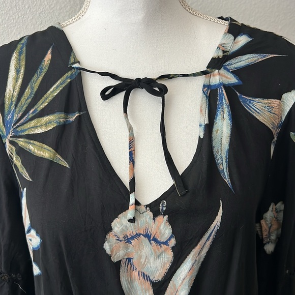 Roxy Floral Long Sleeve Blouse - Size Large - Picture 6 of 12